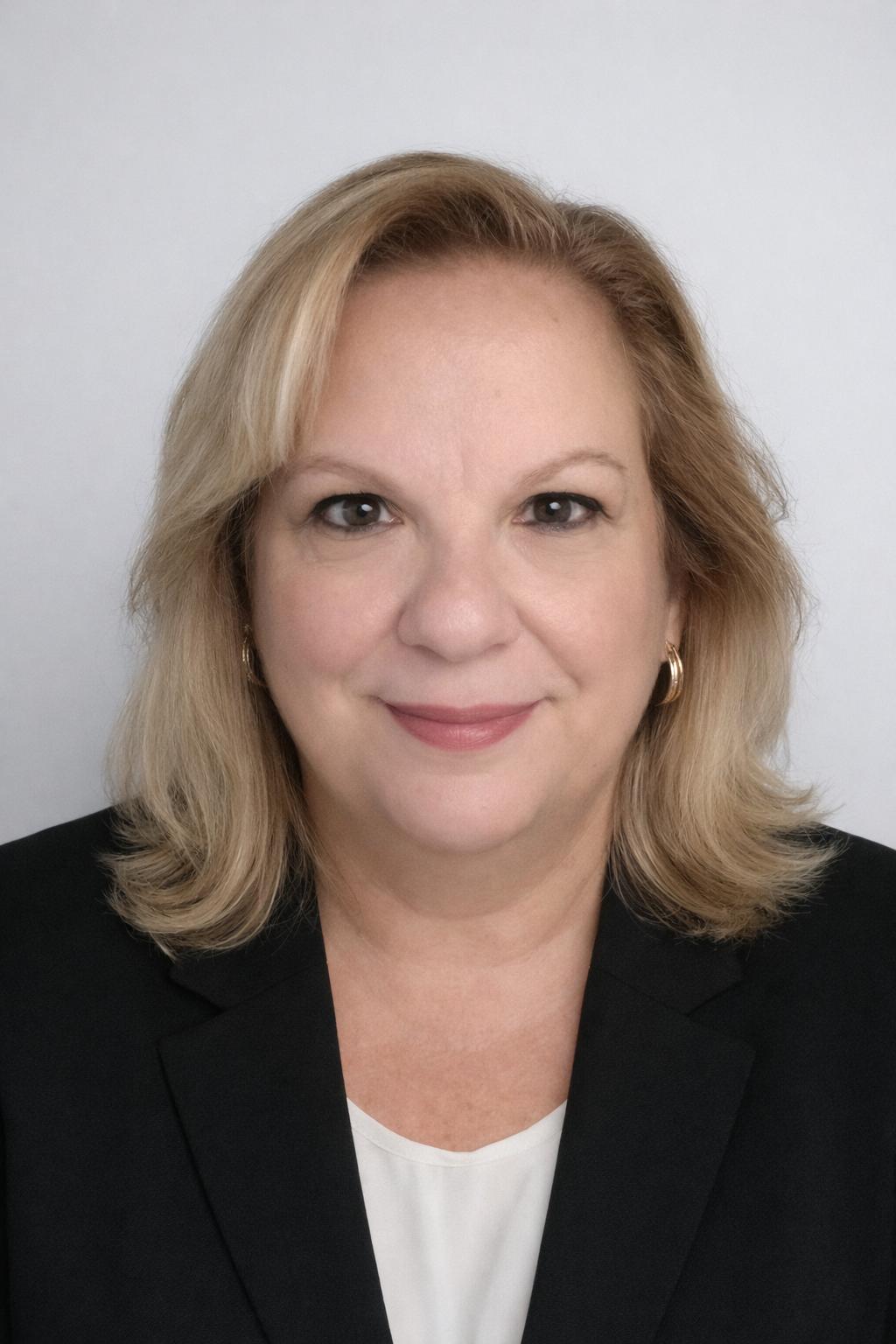 Maggie Castro